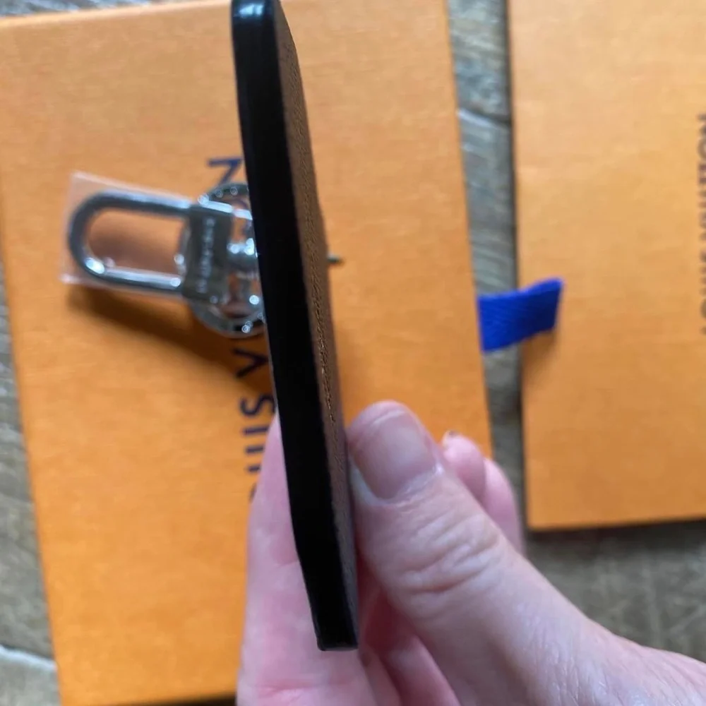 Authentic Louis Vuitton Escale Speedy Charm New - Picture 4 of 5